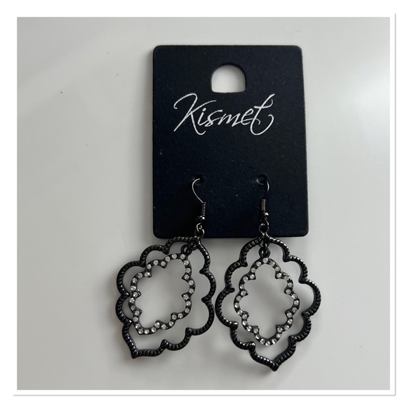 🎉FREE! KISMET Black Earrings 🆕 - Picture 1 of 5
